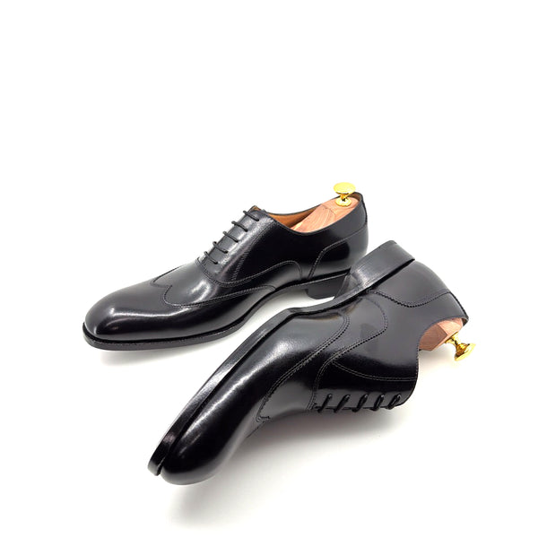 Ugo Vasare Leather Wingtip Oxford - Black