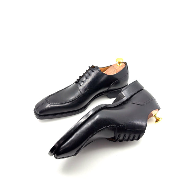 Ugo Vasare "Norman" Calfskin Lace-Up Split-Toe Oxford - Black
