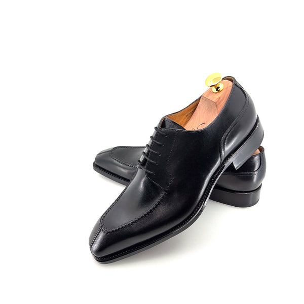 Ugo Vasare "Norman" Calfskin Lace-Up Split-Toe Oxford - Black