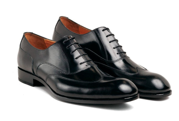 Ugo Vasare Leather Wingtip Oxford - Black