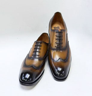 Ugo Vasare Leather Wingtip Oxford - Caramel