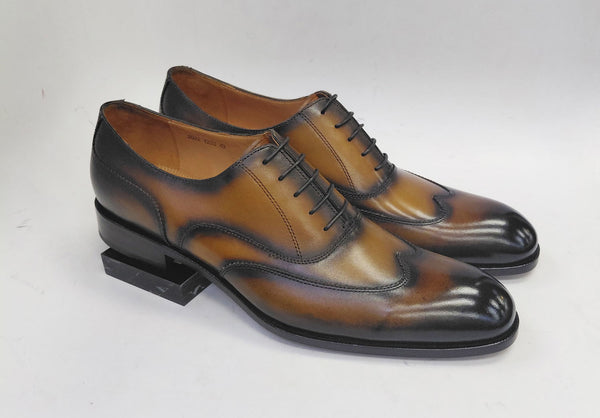 Ugo Vasare Leather Wingtip Oxford - Caramel