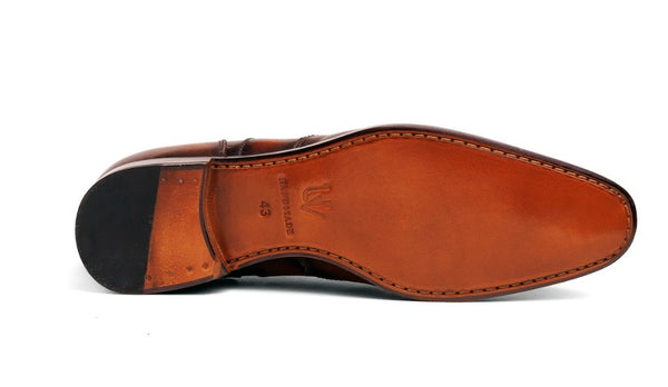 Ugo Vasare Leather Wingtip Oxford - Caramel