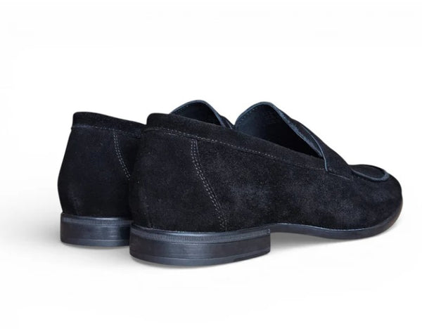 Carrucci Suede Penny Loafer - Black
