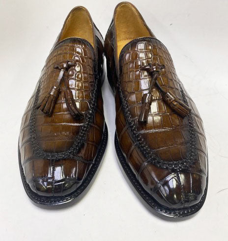 Ugo Vasare Alligator Tasseled Loafer - Brown