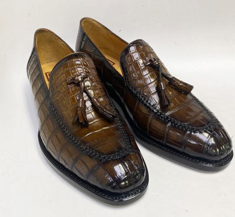 Ugo Vasare Alligator Tasseled Loafer - Brown