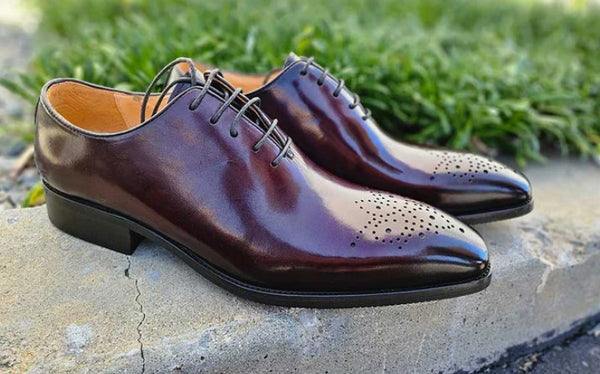 Carrucci Burnished Calfskin Oxford - Chestnut