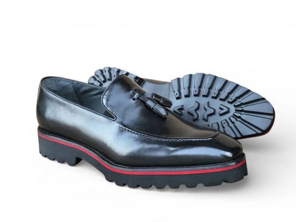 Carrucci Calfskin Tassel Loafer - Black