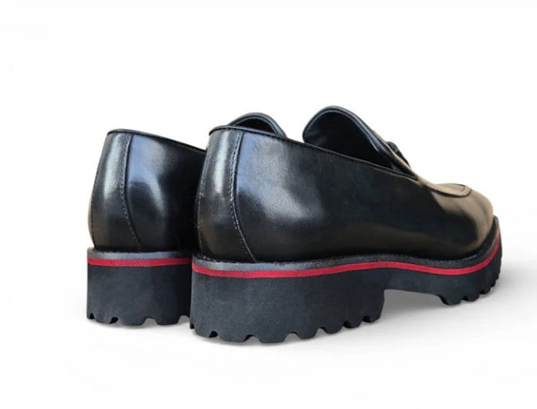 Carrucci Calfskin Tassel Loafer - Black
