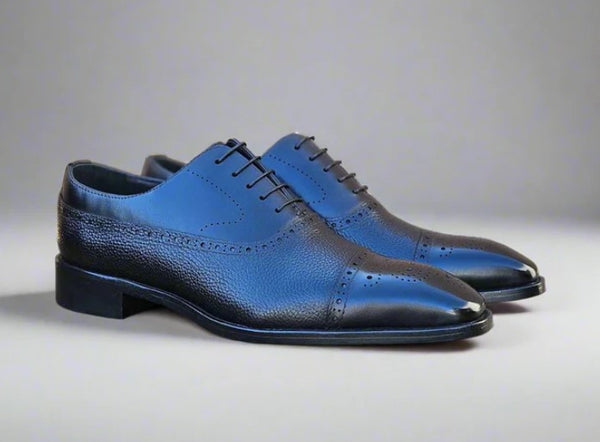 Carrucci Calfskin Lace-Up Shoe - Black