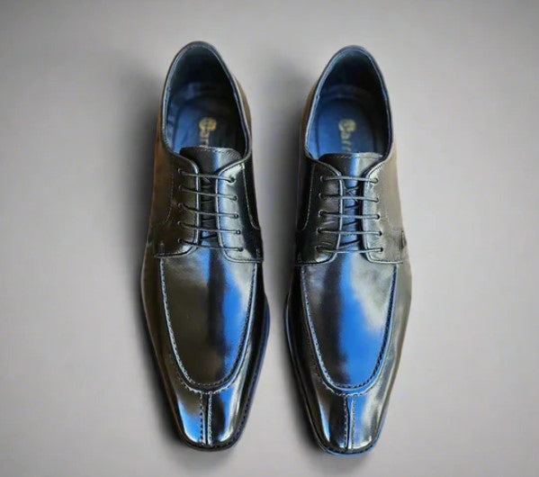 Carrucci Calfskin Split Toe Shoe - Black