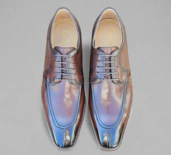 Carrucci Calfskin Split Toe Shoe - Chestnut