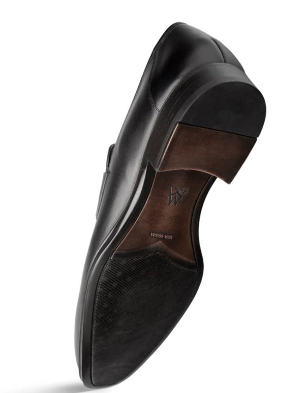 Mezlan Avenue Loafer - Black