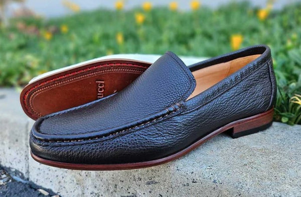 Carrucci Leather Loafer - Black