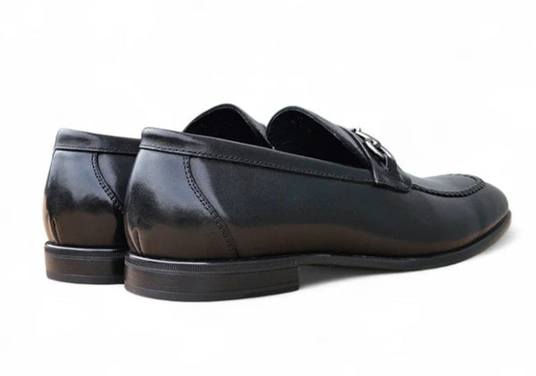 Carrucci Madison Calfskin Loafer - Black