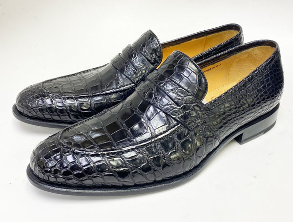 Ugo Vasare Alligator Loafer - Black
