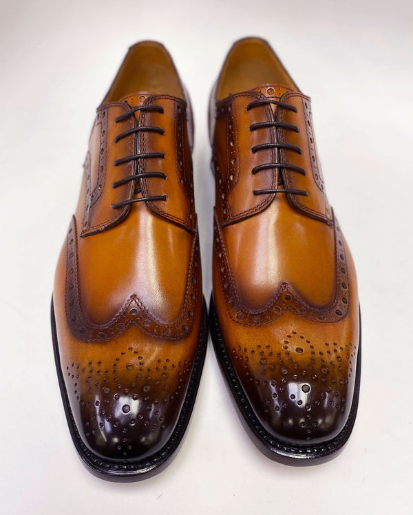 Ugo Vasare Calfskin Wingtip Oxford - Caramel