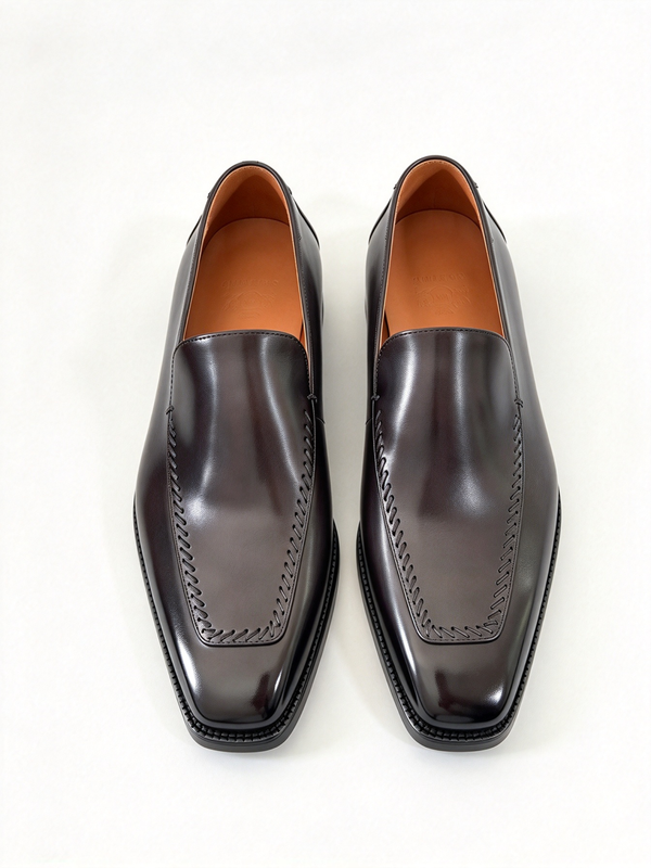 Maurice E Leather Venetian Loafer - Black