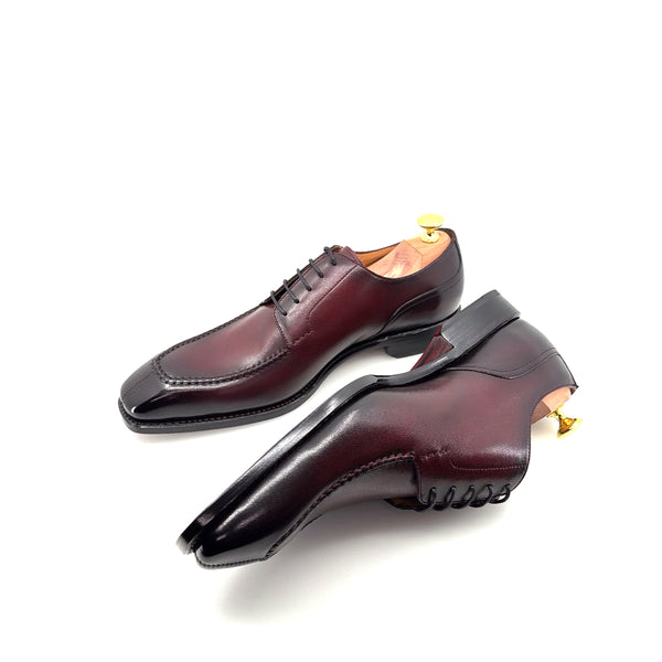 Ugo Vasare "Norman" Calfskin Lace-Up Split-Toe Derby - Burgundy