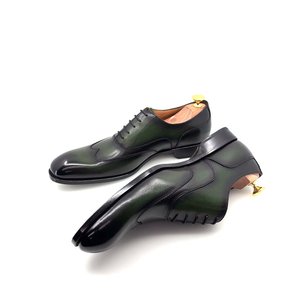 Ugo Vasare Leather Wingtip Oxford - Green