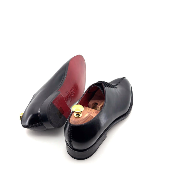 Ugo Vasare "Derrick" Burnished Calfskin Lace-Up Oxford Black
