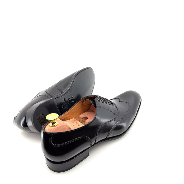 Ugo Vasare Leather Wingtip Oxford - Black