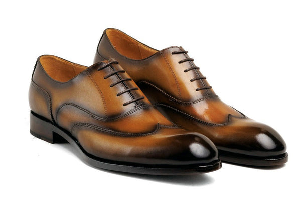 Ugo Vasare Leather Wingtip Oxford - Caramel