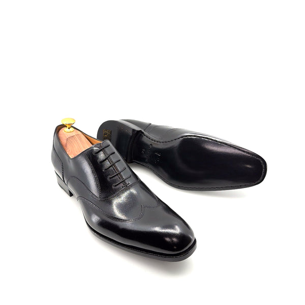 Ugo Vasare Leather Wingtip Oxford - Black
