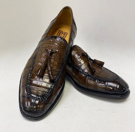 Ugo Vasare Alligator Tasseled Loafer - Brown