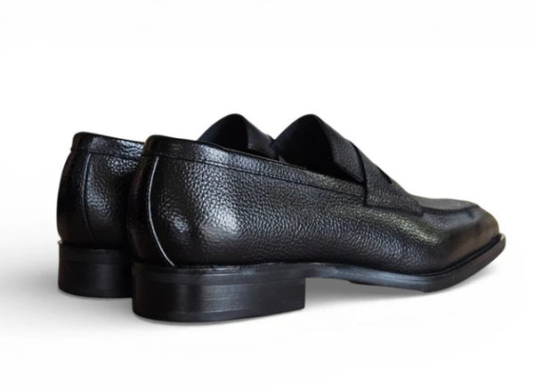 Carrucci Pebbled Leather Penny Loafer - Black