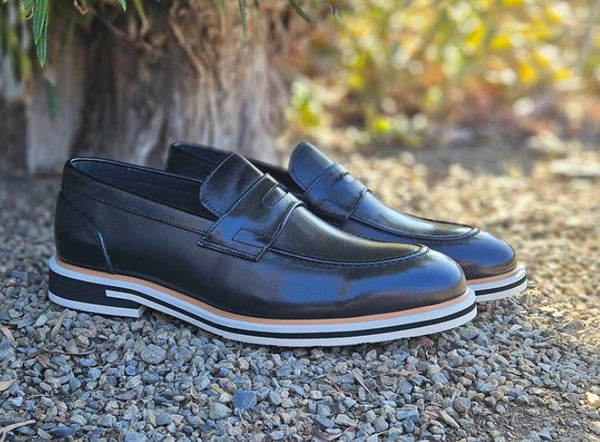 Carrucci Calfskin Penny Loafer - Black