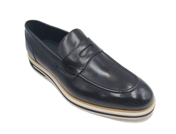 Carrucci Calfskin Penny Loafer - Black