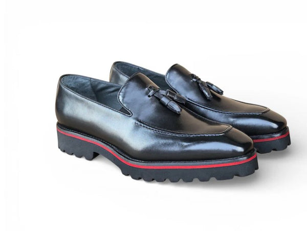 Carrucci Calfskin Tassel Loafer - Black
