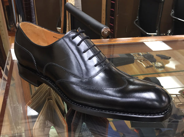 Ugo Vasare Wick Calfskin Wingtip - Black