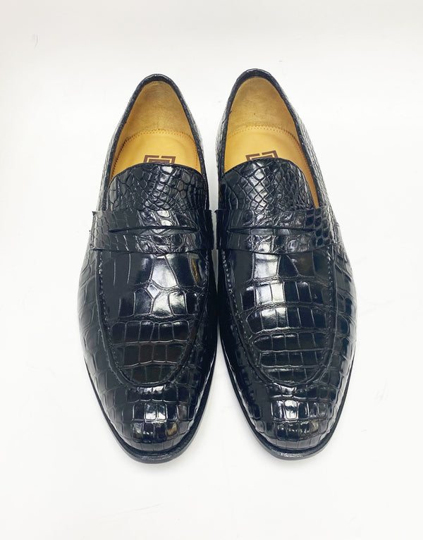 Ugo Vasare Alligator Loafer - Black