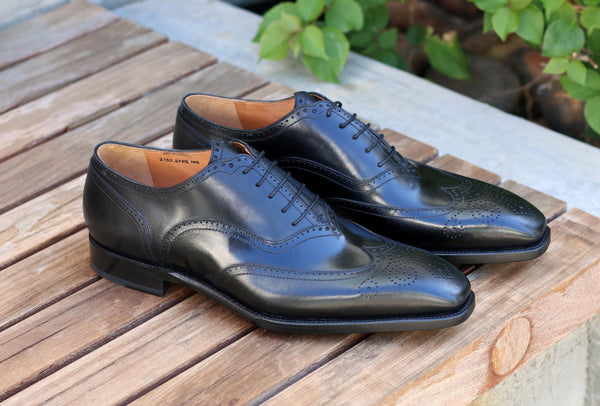Ugo Vasare Calfskin Wingtip Oxford - Black