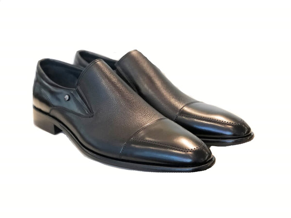 Corrente Calfskin Slip-On Shoe - Black