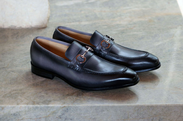 Carrucci Calfskin Loafer - Grey