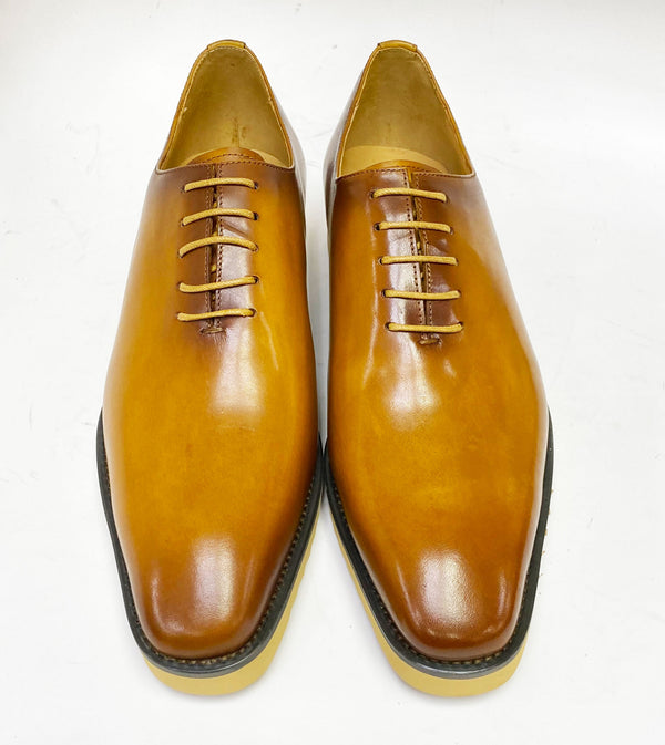 Carrucci Calfskin Oxford - Cognac