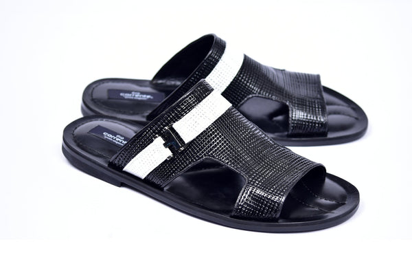 Corrente Perforated Calfskin Sandal - Black